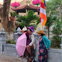 Three Ladies in front of Tran Quoc Pagoda