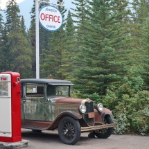 Another oldtimer with an ancient gas station