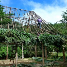 Construction of a roof at the entrance of Tikal