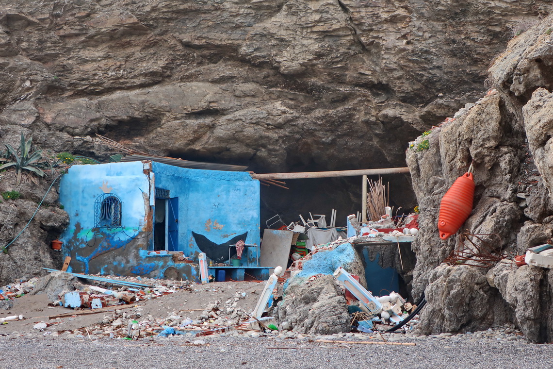 Cave dwelling at the northwestern end of Amtar