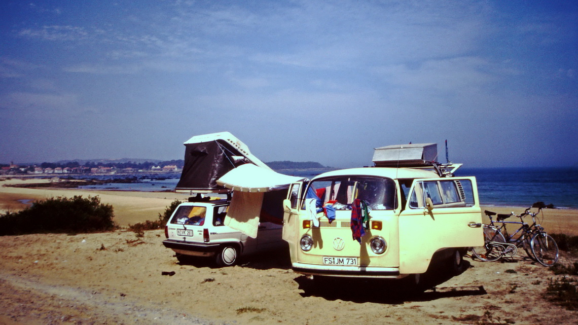 Playa de Meron with the VW Polo of Marion's brother Tommy and our VW van T2 in the year 1987