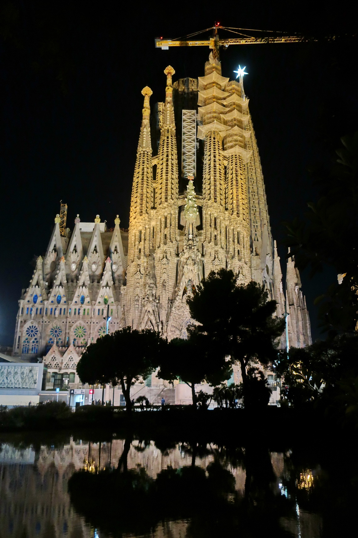 Cathedral La Sagrada Familia - another masterpiece of Antonio Gaudi in Barcelona - still not finished. Gaudi died in the year 1926!