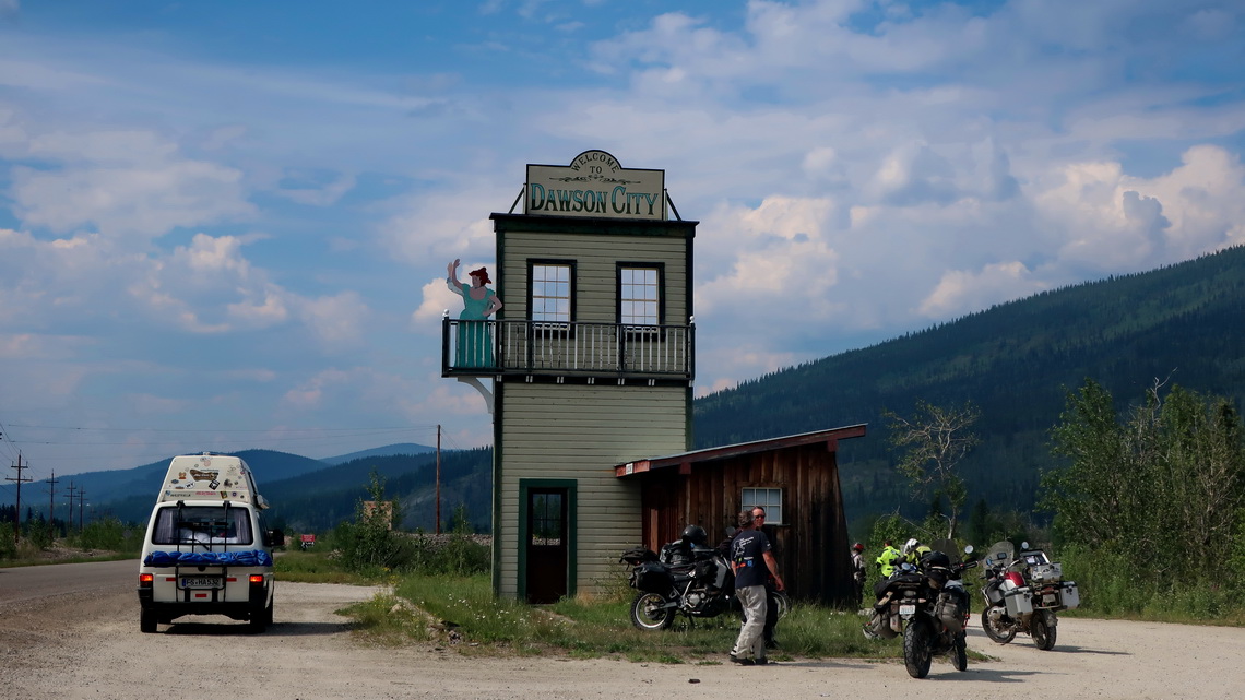Welcome to Dawson City in the middle of nowhere