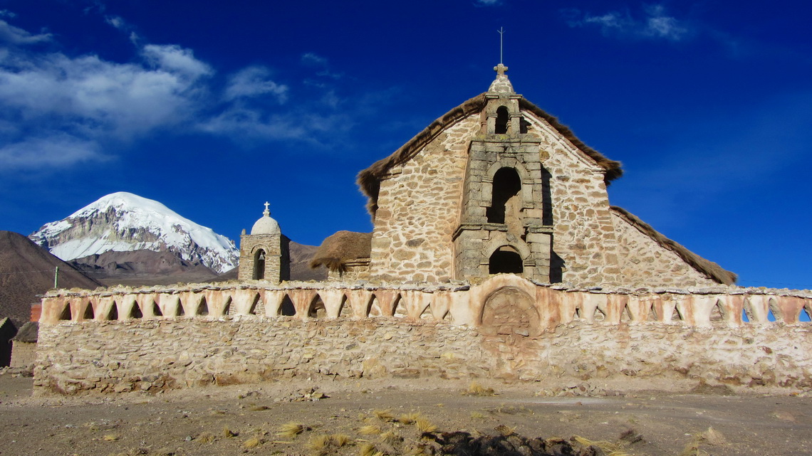 The church of Sajama with Nevado Sajama