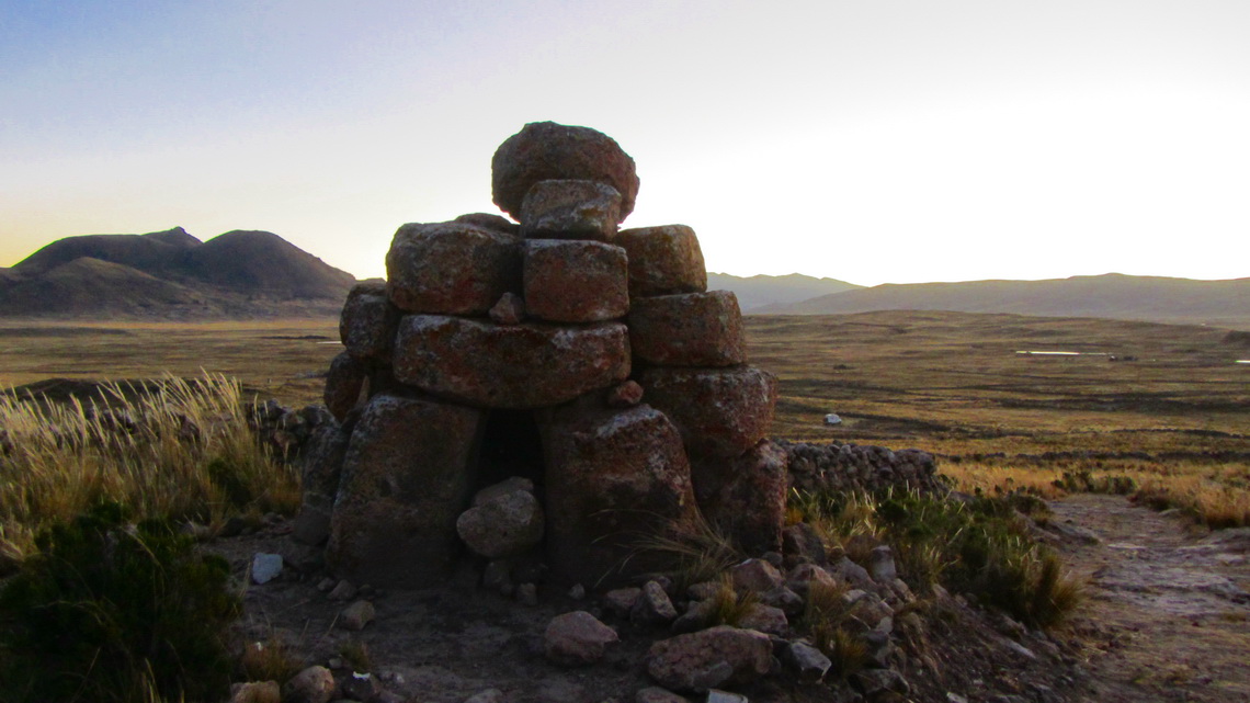 Cairns with human bones - tombstones?