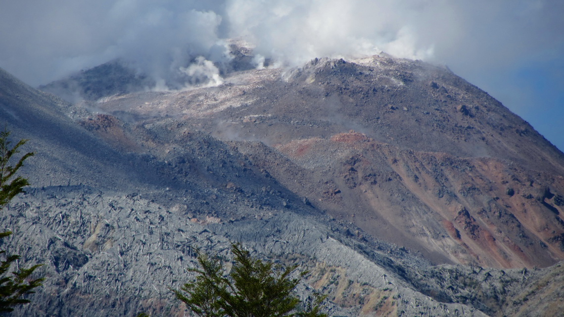 The still smoking Volcan Chaiten