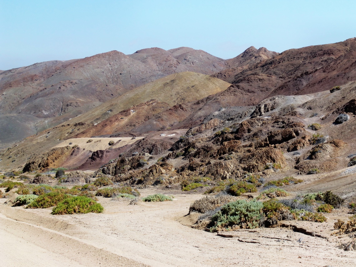 Stunning views on the way down from Las Lomitas