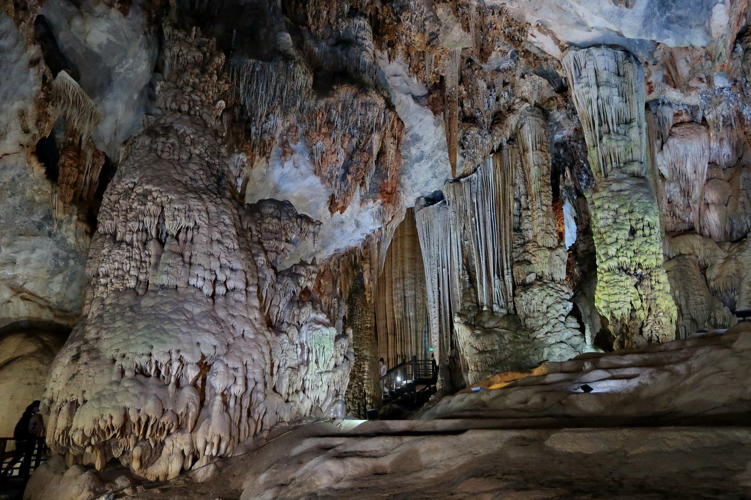 Wonderful Paradise Cave