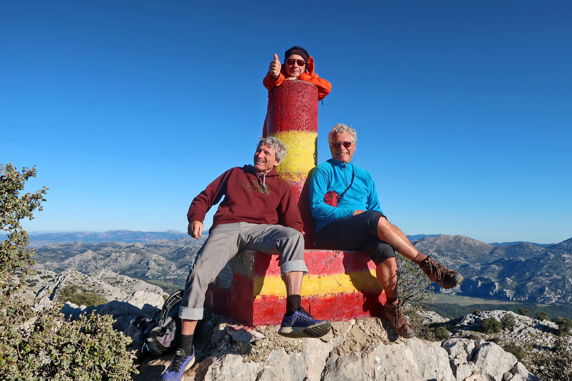 Rudi, Tommy and Alfred on the summit of 1395 meters high Navazo Alto