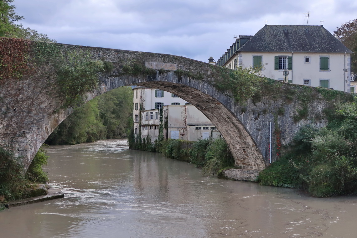 Bridge Pont de Bétharram between Lourdes and Oloron-Sainte-Marie