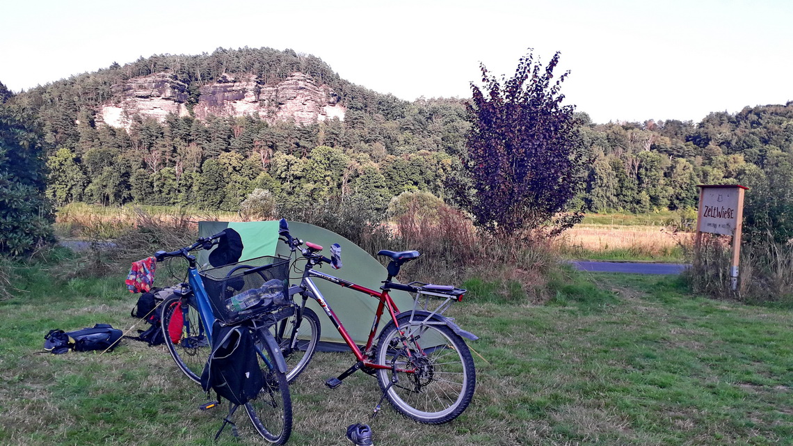 Our bicycles and little tent on the camping place of hostel Hinterland in Rathen