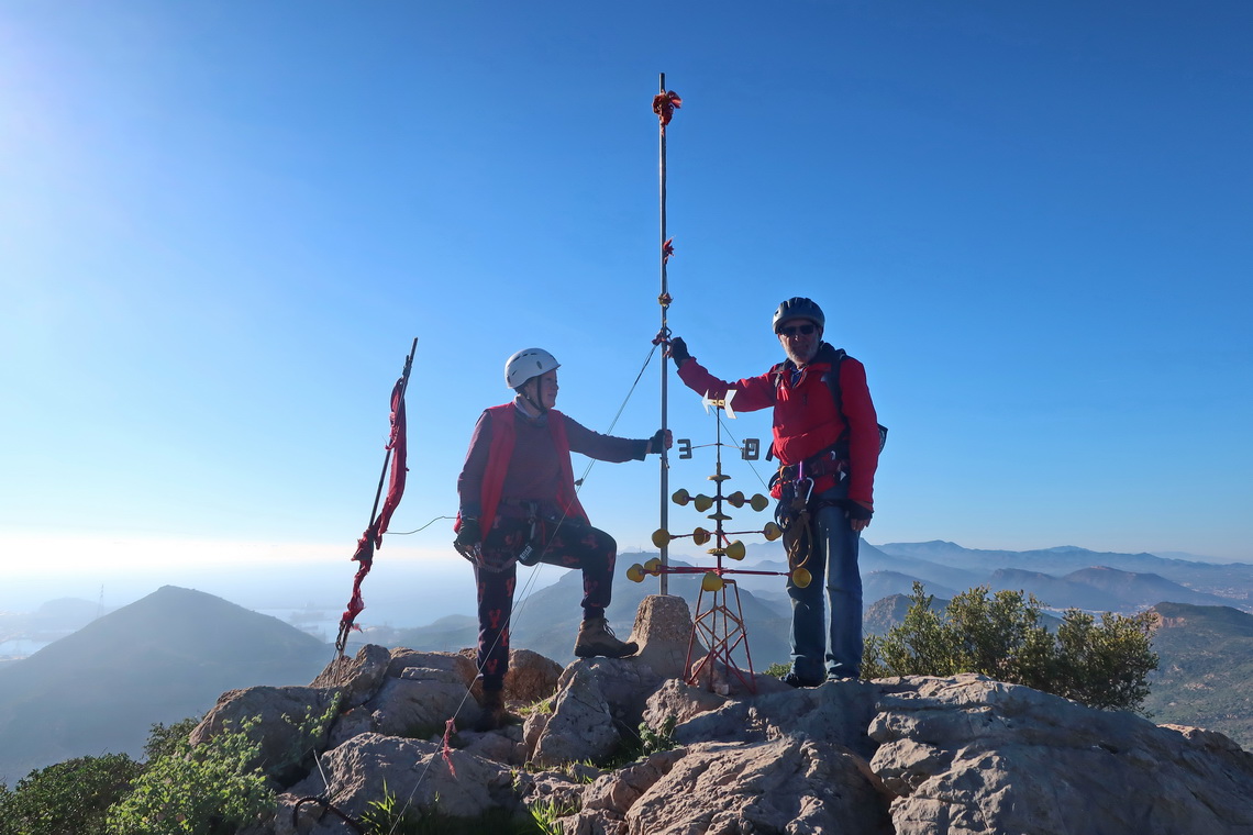 Marion and Hermann on the summit of Cabezo de la Porpuz