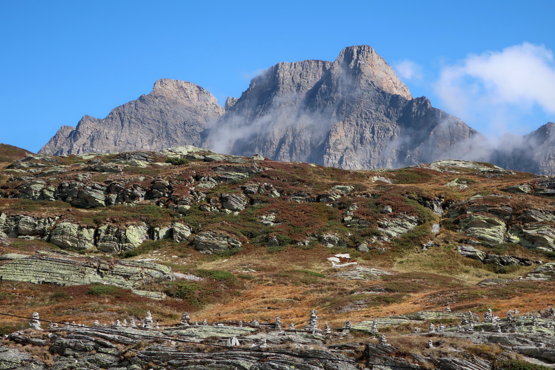 Rocky Pizzo Uccello in the east of San Bernardino Pass