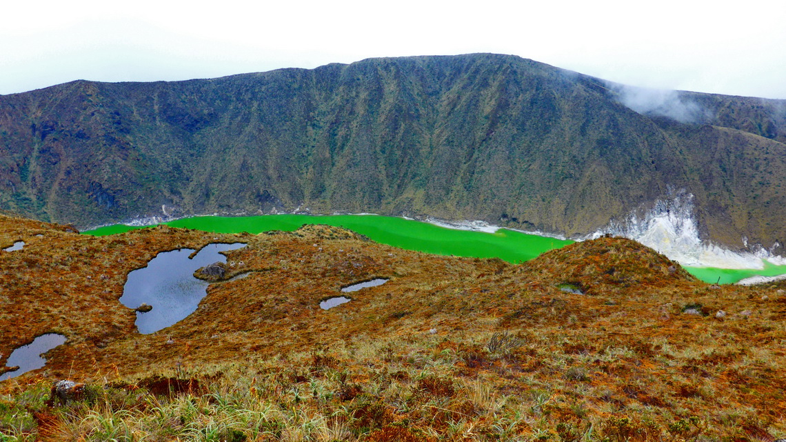 Laguna Verde seen from the 4070 meters high summit of Volcan Azufral