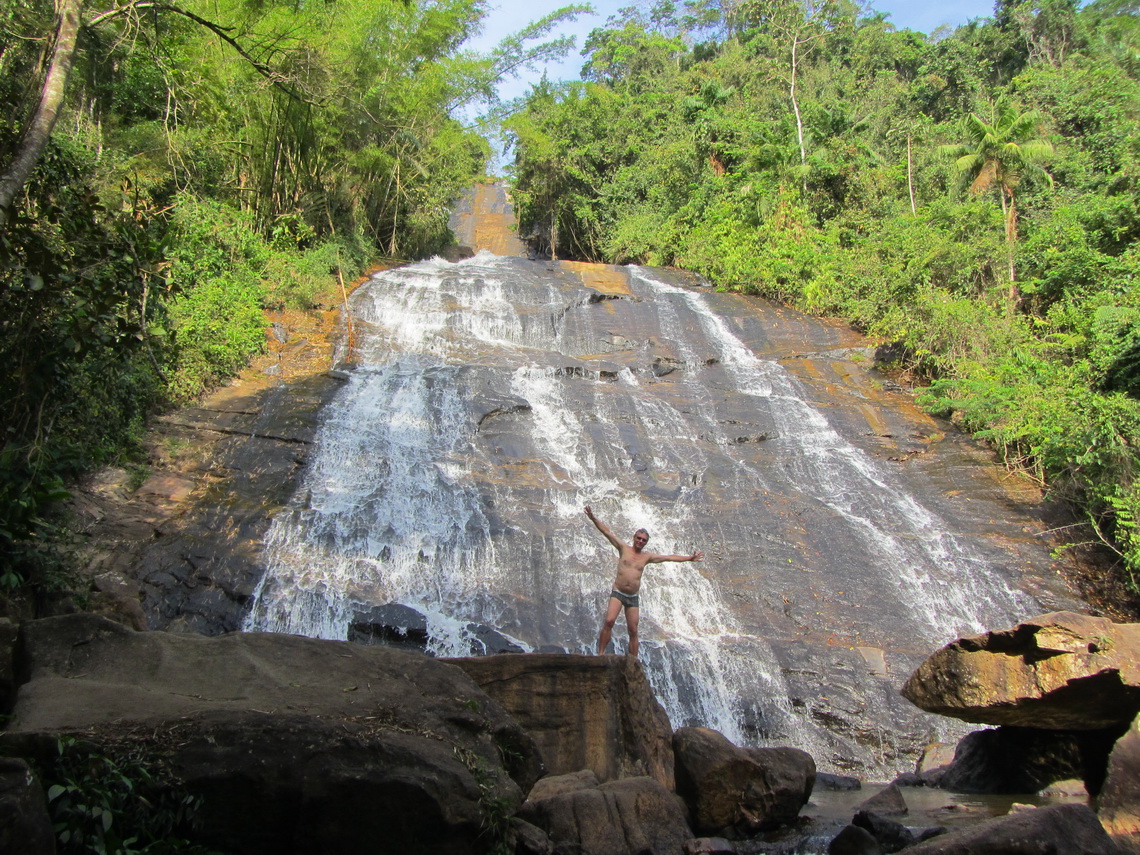 Enjoying the refreshing water of the Cascada do Galo