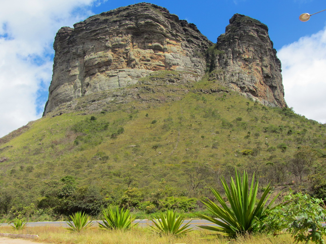 1120 meters high Morro do Pai Inacio seen from the street BR242