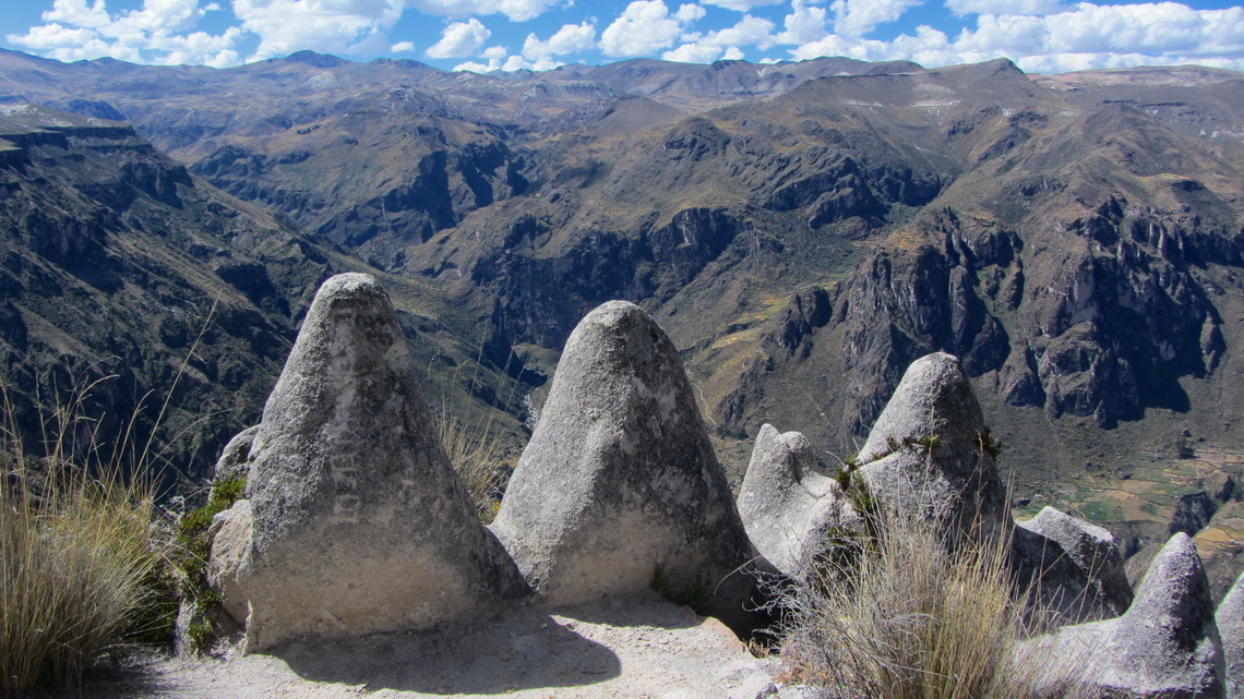 View into the canyon of Pampamarca