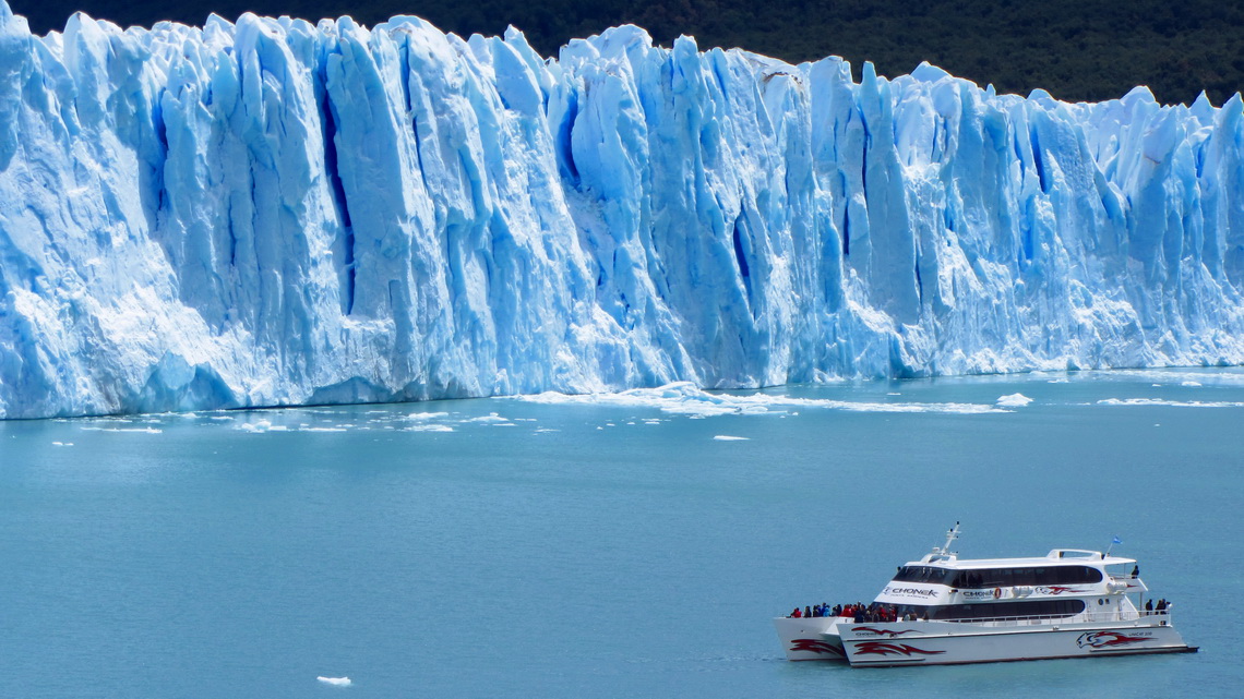 Indeed the ice wall is 60 meters high