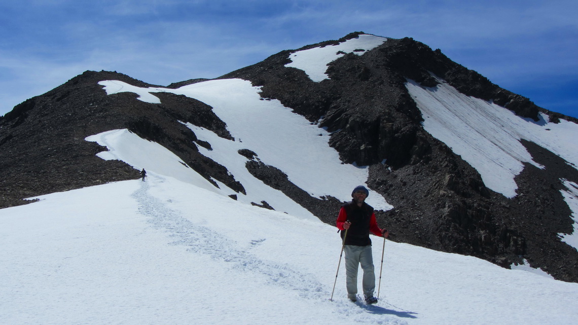 Descent from Loma del Diablo