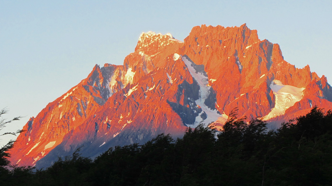 Cumbre Central and Punta Bariloche at sunset