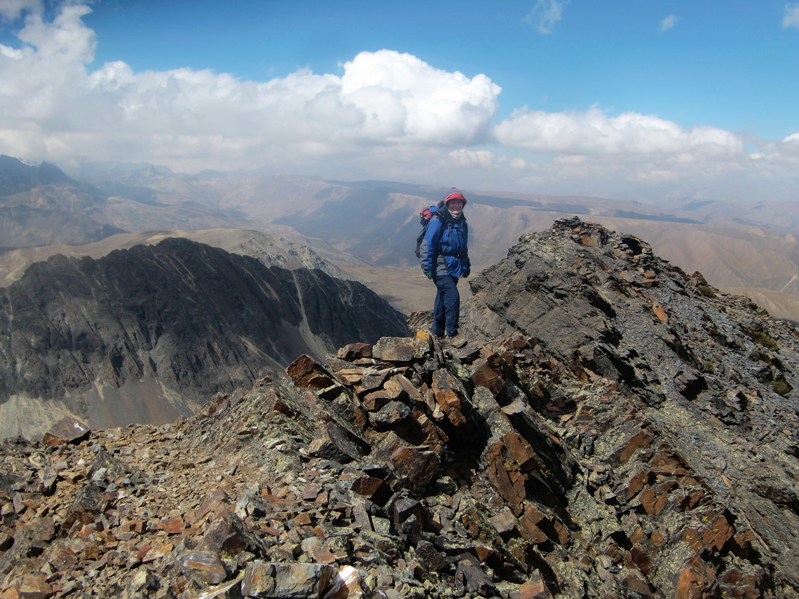 Marion on the summit of the Serranias Almillanis, 5108 meter high