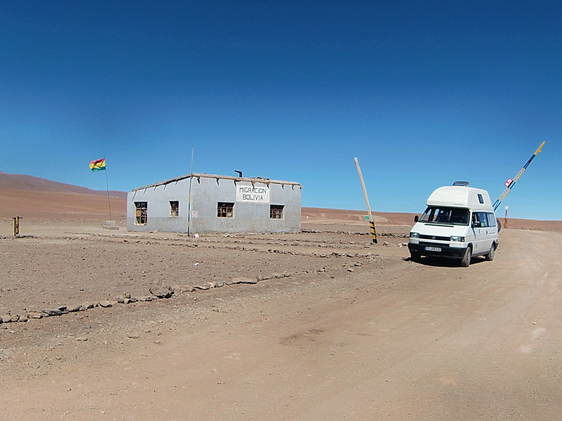 The Bolivian frontier building at Laguna Blanca